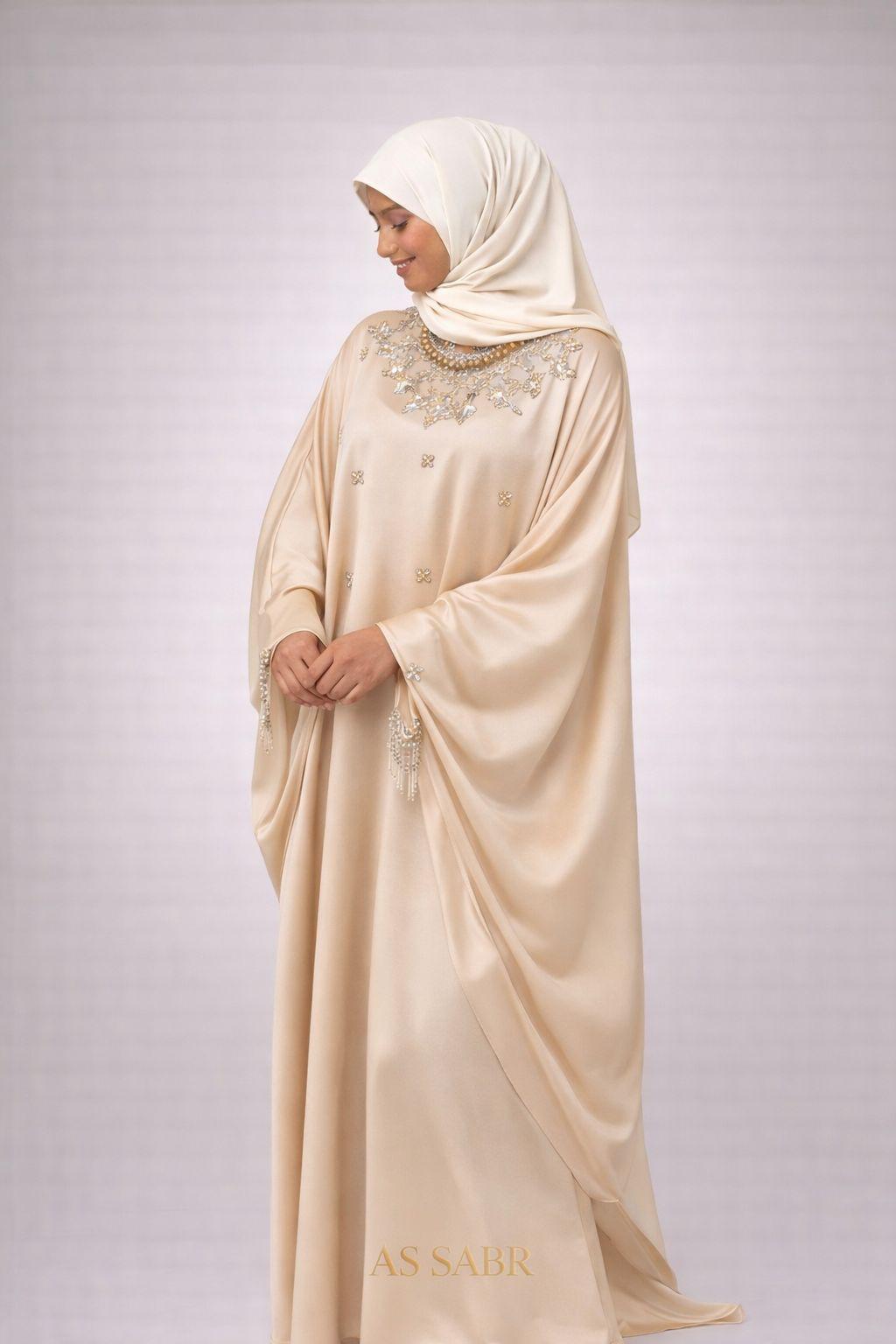 ABAYA LUXE COL GARNI